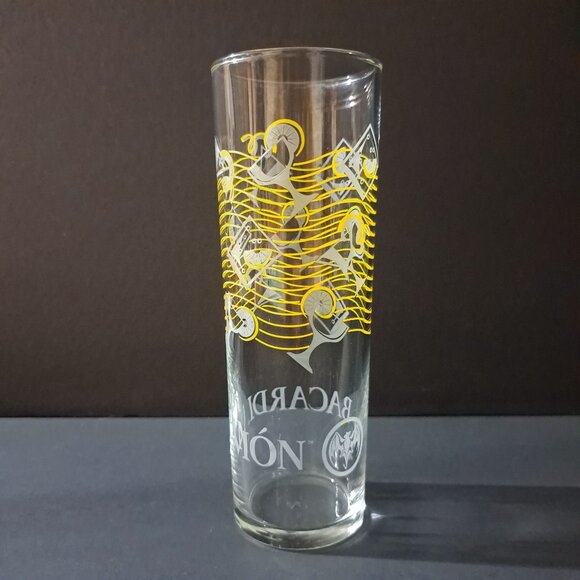 Bacardi Limón Rum Glass 7" Tall Yellow Citrus Design Barware Pint Drink Glass - Picture 7 of 13